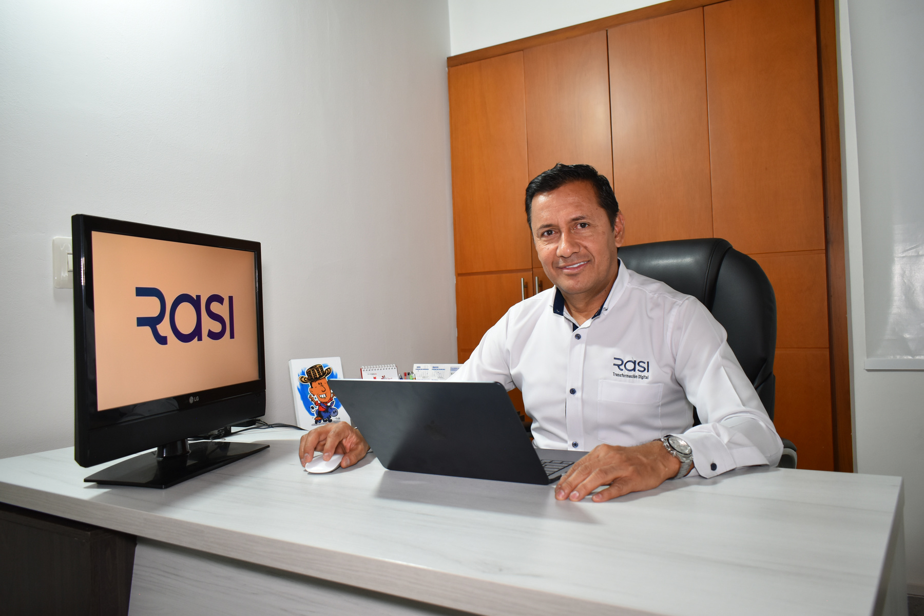Rodrigo Alvear Tristancho — Consultor en IA y Transformación Digital